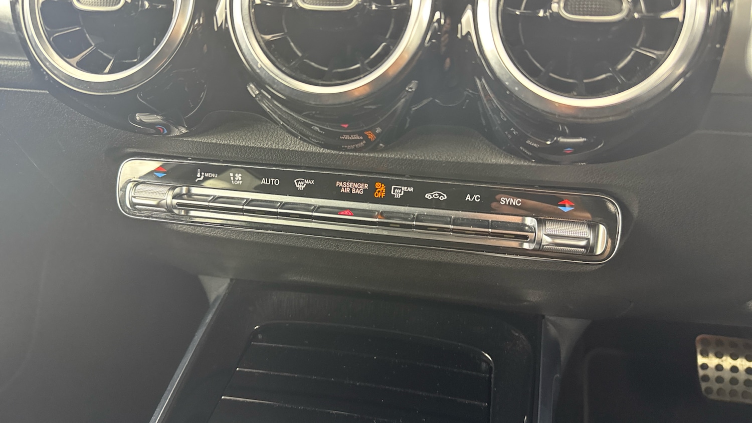 Used Mercedes-Benz GLB 2021 for sale - 76102653: Photo 19