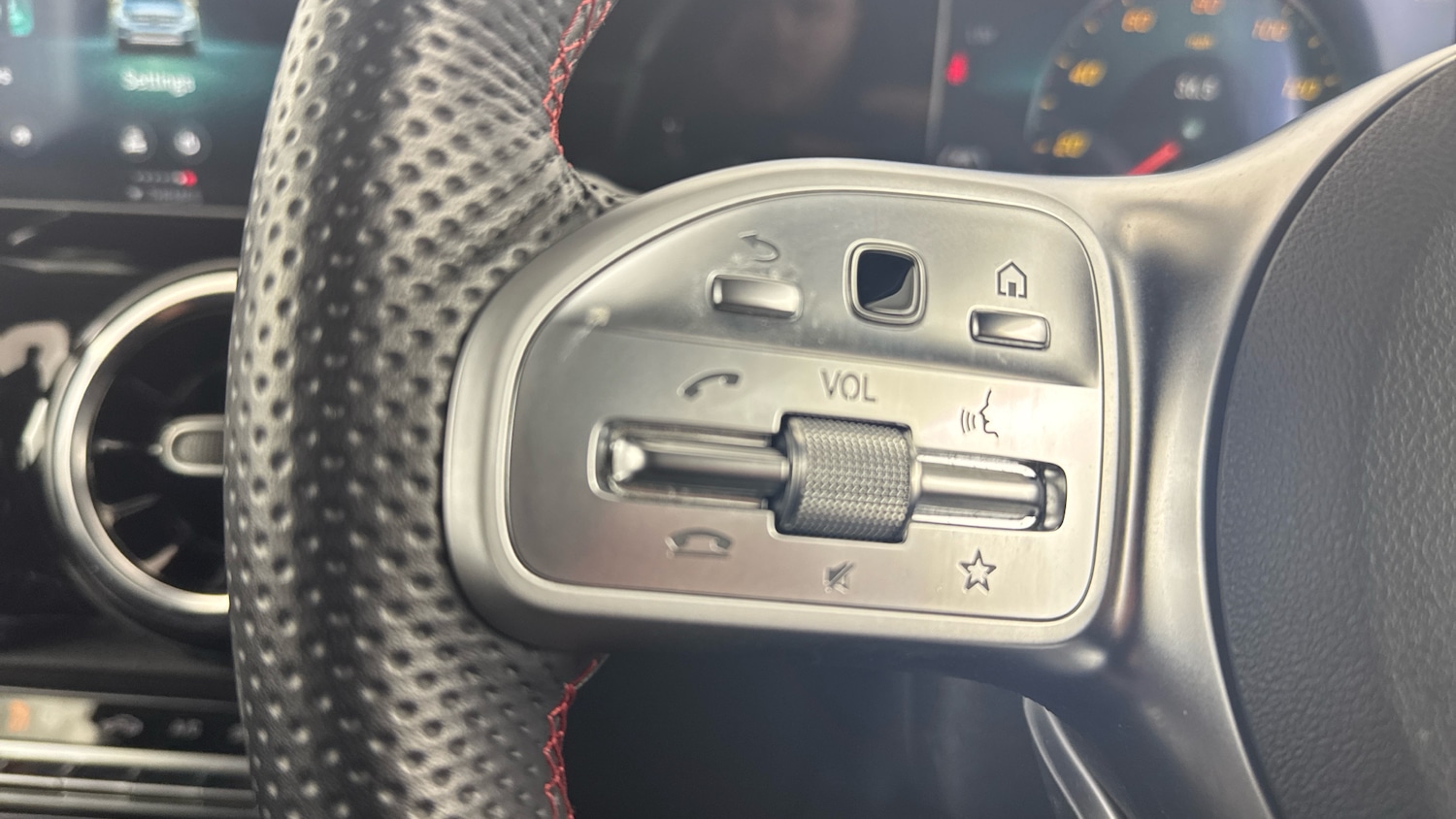 Used Mercedes-Benz GLB 2021 for sale - 76102653: Photo 56