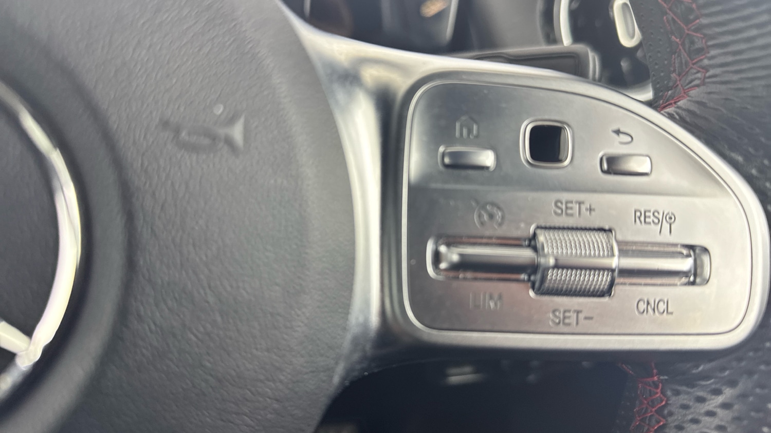 Used Mercedes-Benz GLB 2021 for sale - 76102653: Photo 57