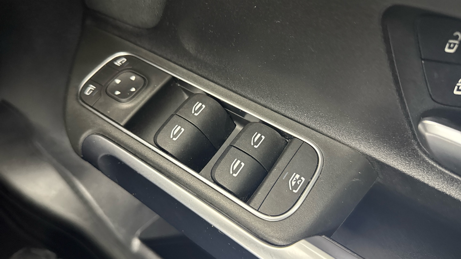 Used Mercedes-Benz GLB 2021 for sale - 76102653: Photo 59