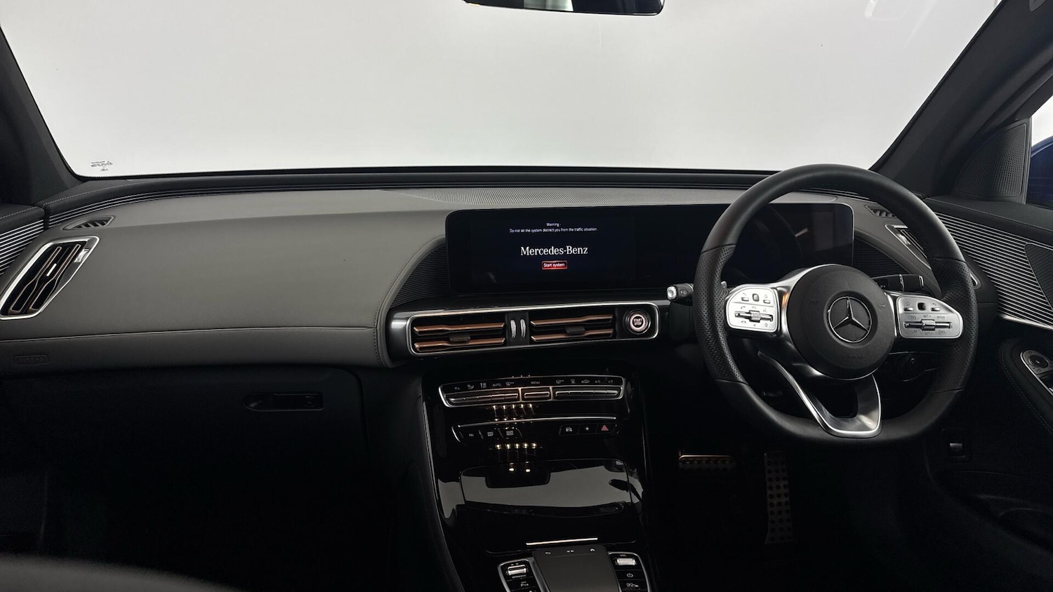 Used Mercedes-Benz EQC 2023 for sale - 77550691: Photo 11