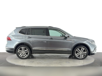Used Volkswagen Tiguan Allspace 2021 for sale - 79202557: Photo