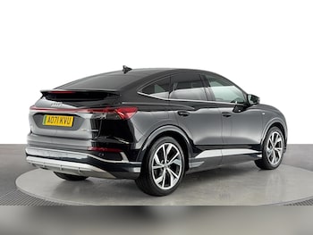 Used Audi Q4 e-tron 2021 for sale - 76182748: Photo
