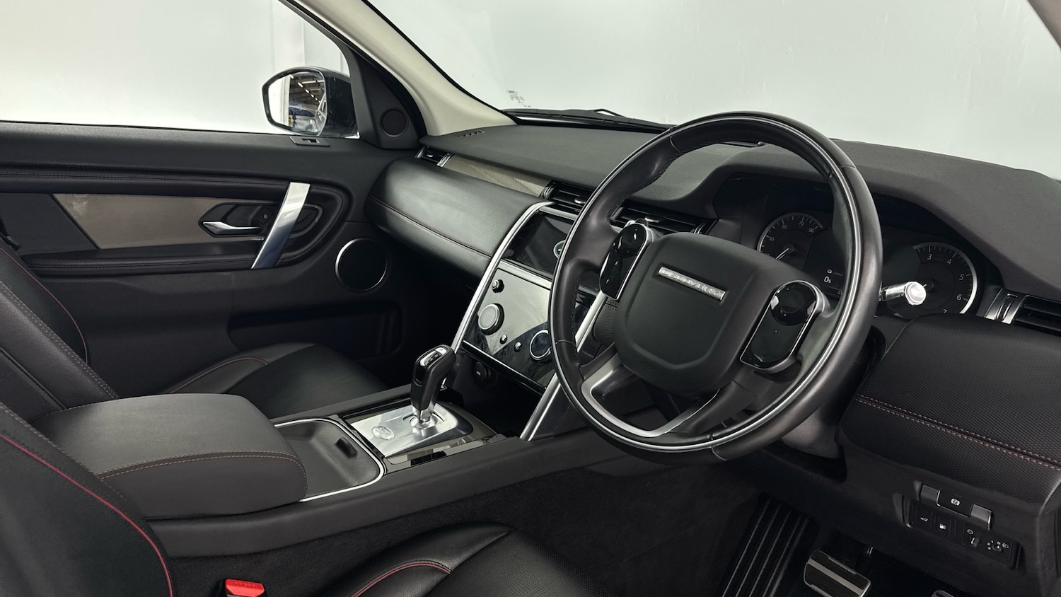 Used Land Rover Discovery Sport 2020 for sale - 76119807: Photo 44