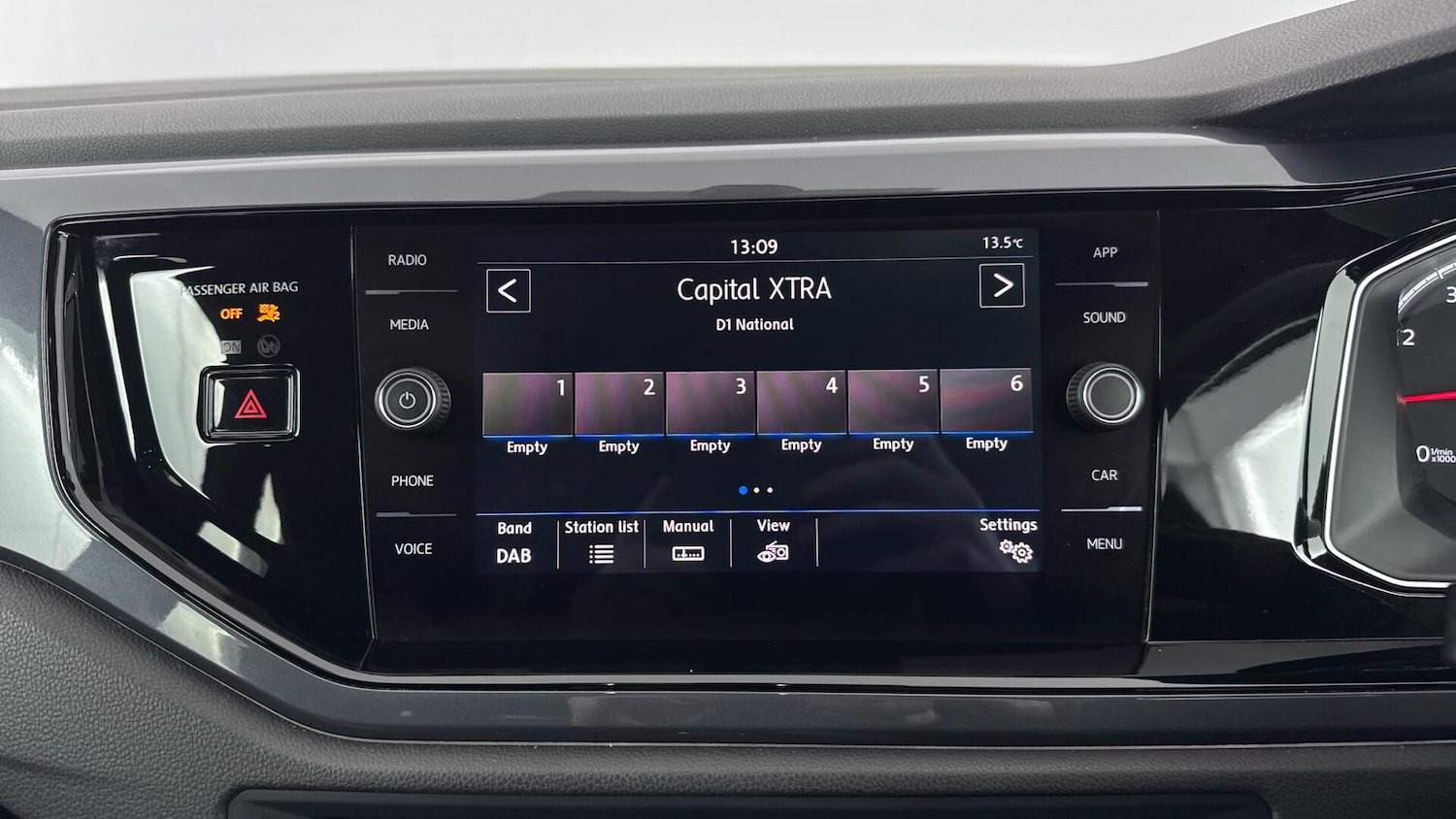 Used Volkswagen Polo for sale - 78101207: Photo 24