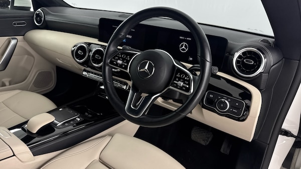 Used Mercedes-Benz CLA 2023 for sale - 76040336: Photo 9