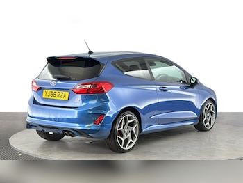 Used Ford Fiesta 2018 for sale - 79268881: Photo