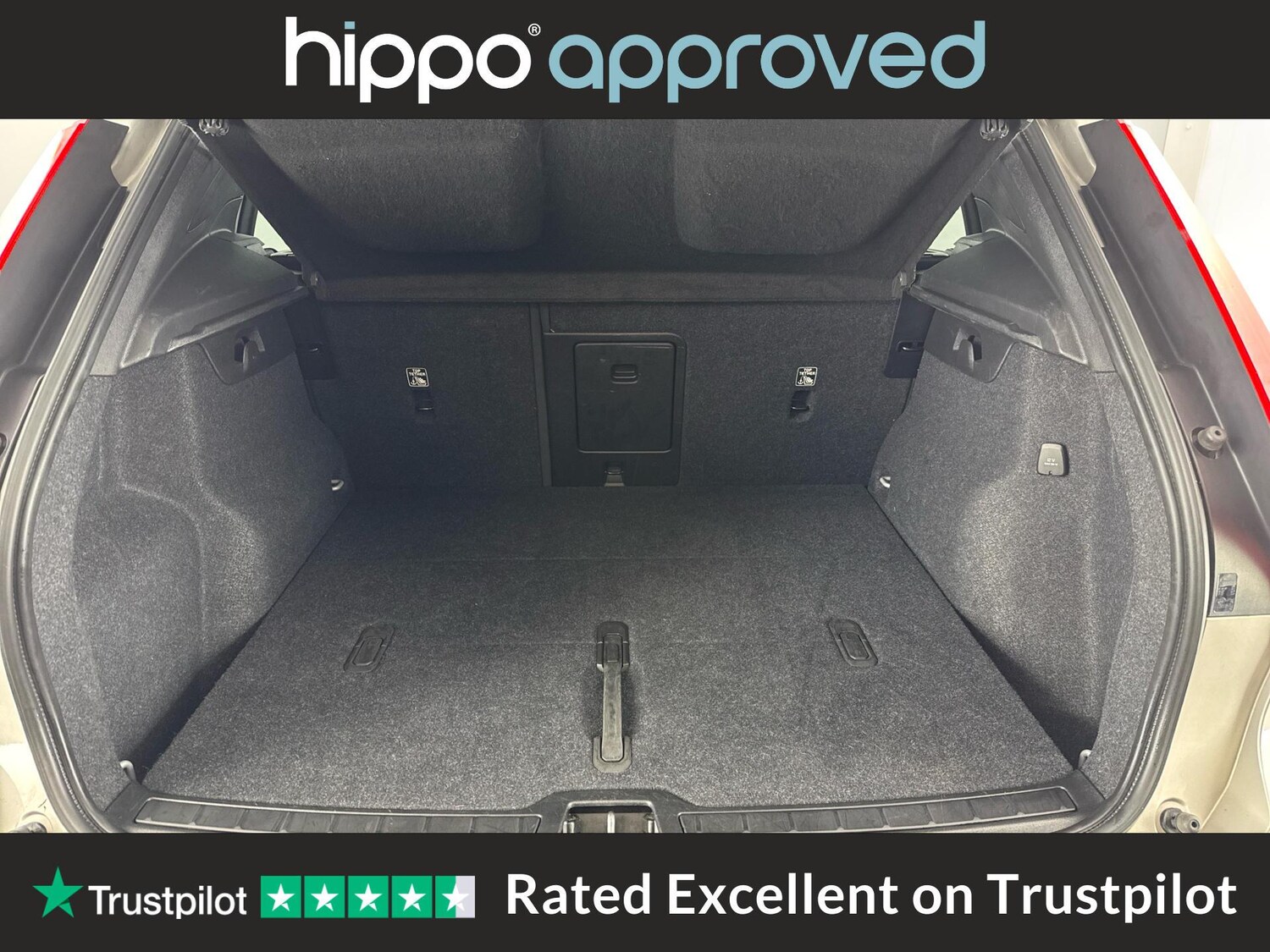 Used Volvo XC40 2023 for sale - 76657206: Photo 15