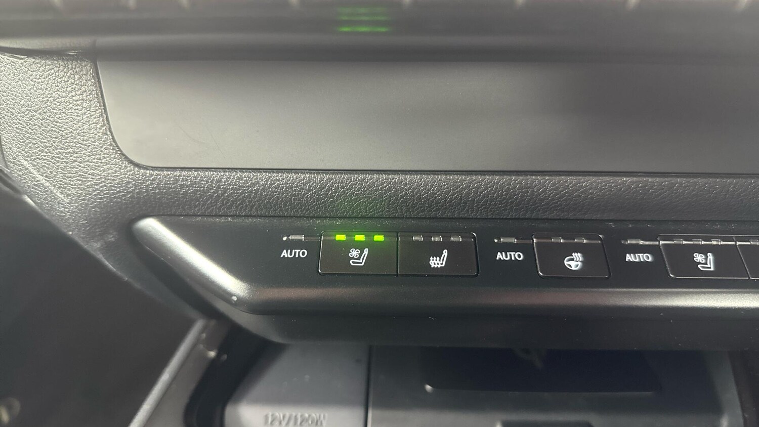 Used Lexus UX 2023 for sale - 77585783: Photo 28