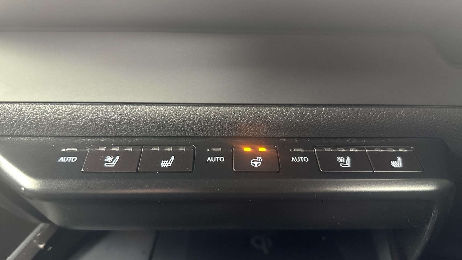 Used Lexus UX 2023 for sale - 77585783: Photo 29