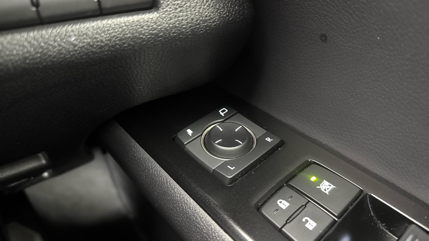 Used Lexus UX 2023 for sale - 77585783: Photo 31