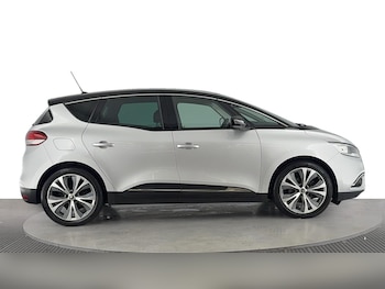 Used Renault Scenic 2019 for sale - 75133320: Photo