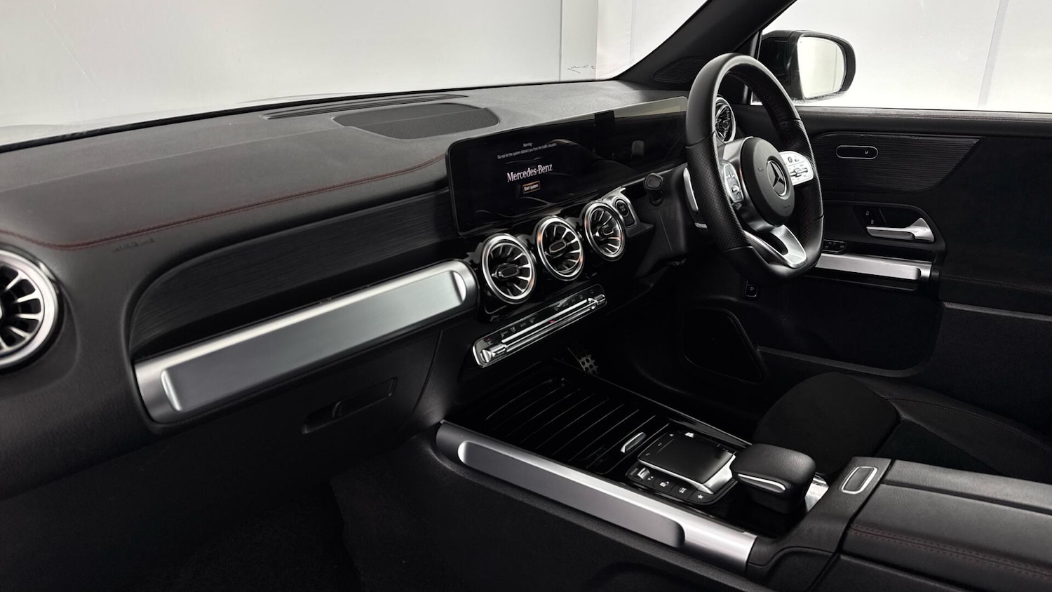 Used Mercedes-Benz EQB 2023 for sale - 77586861: Photo 10