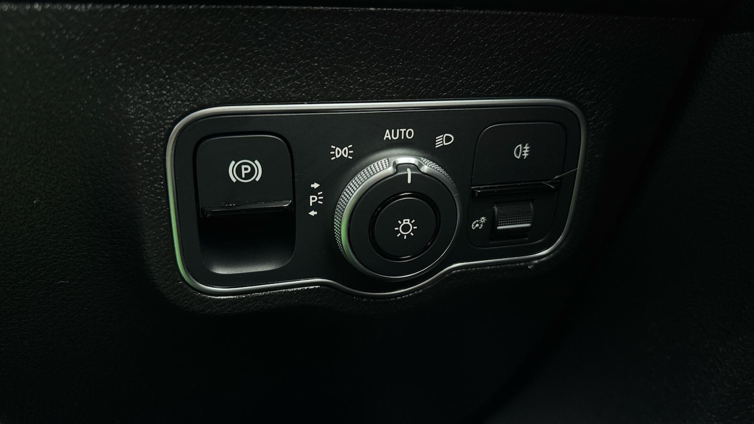 Used Mercedes-Benz EQB 2023 for sale - 77586861: Photo 23