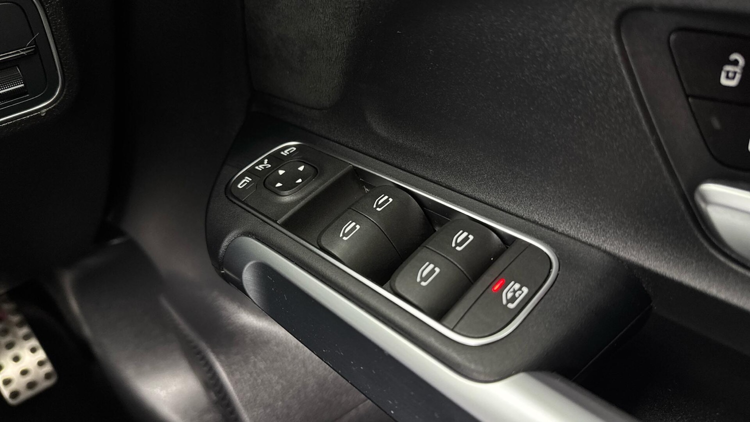 Used Mercedes-Benz EQB 2023 for sale - 77586861: Photo 24