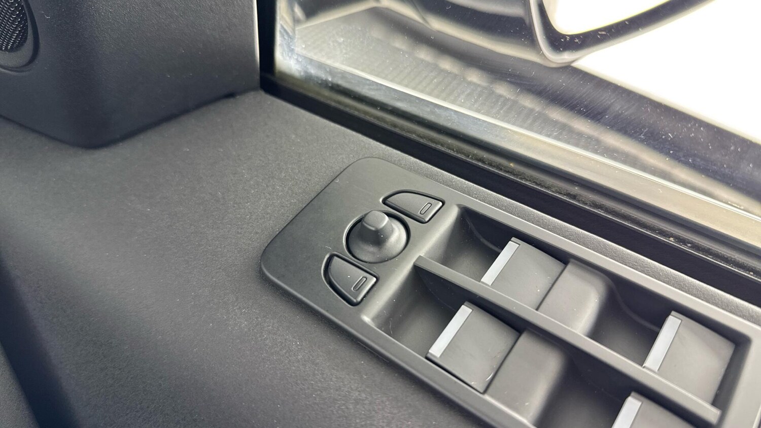 Used Land Rover Discovery Sport 2022 for sale - 78007700: Photo 28