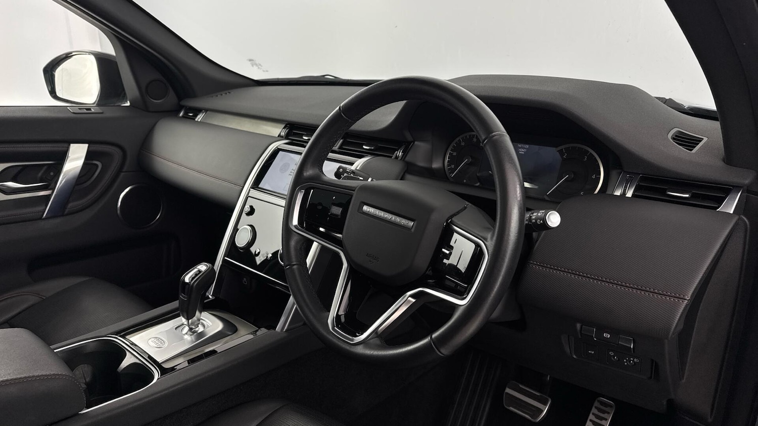 Used Land Rover Discovery Sport for sale - 77853689: Photo 10