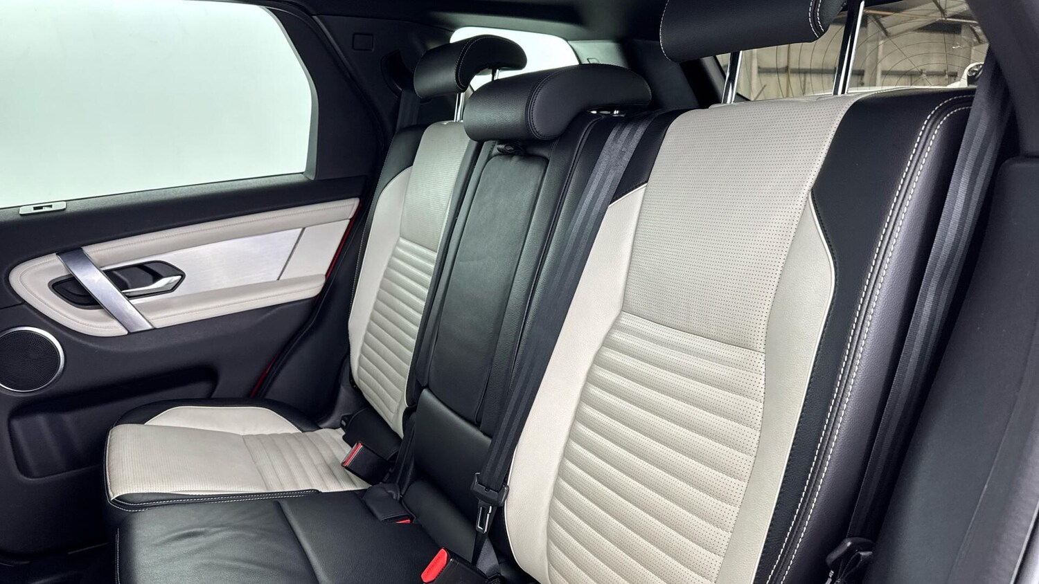 Used Land Rover Discovery Sport for sale - 78072384: Photo 14