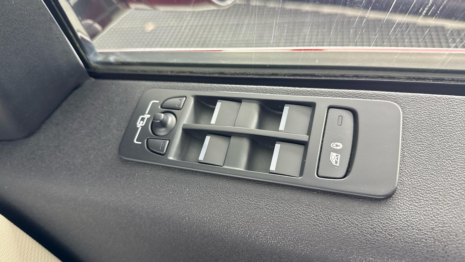 Used Land Rover Discovery Sport for sale - 78072384: Photo 28