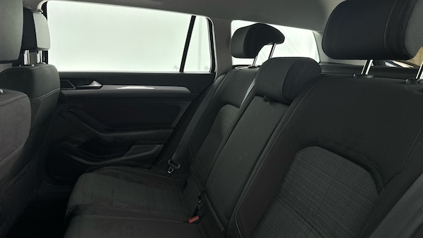 Used Volkswagen Passat 2021 for sale - 75690736: Photo 49