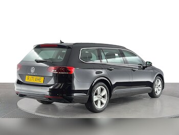 Used Volkswagen Passat 2021 for sale - 75690736: Photo