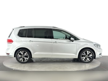 Used Volkswagen Touran 2023 for sale - 79576934: Photo