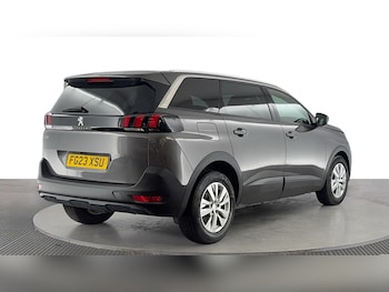 Used Peugeot 5008 2023 for sale - 75500102: Photo