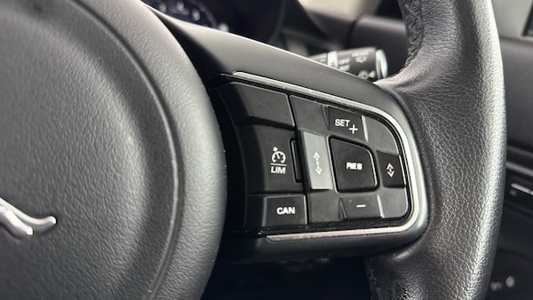 Used Jaguar E-Pace 2019 for sale - 76220566: Photo 22