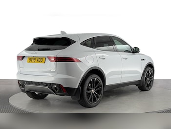 Used Jaguar E-Pace 2019 for sale - 76220566: Photo 4