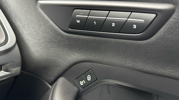 Used Jaguar E-Pace 2019 for sale - 76220566: Photo 59