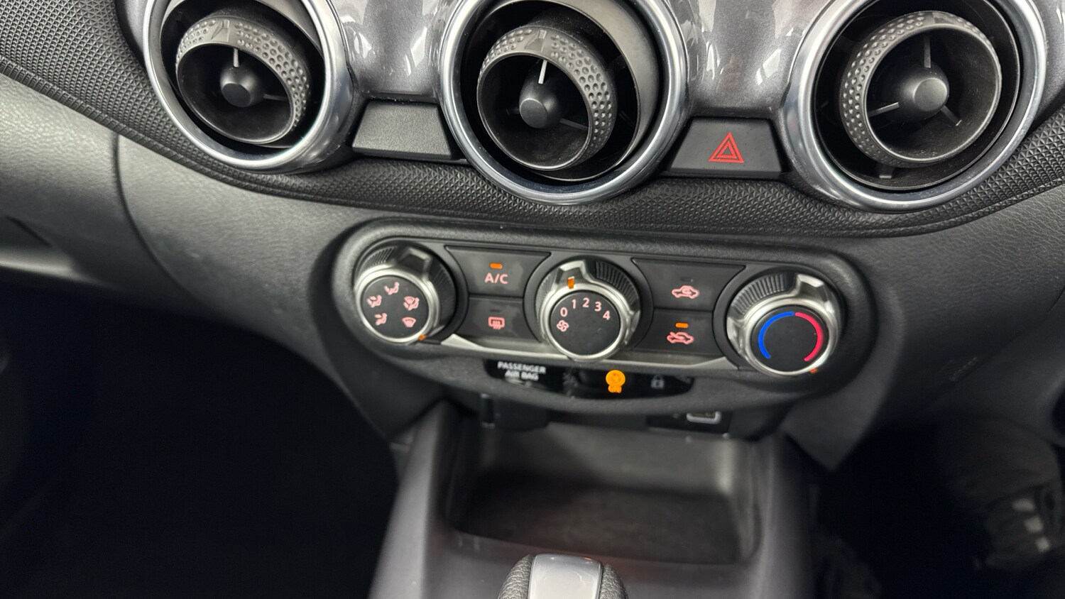 Used Nissan Juke 2020 for sale - 76030053: Photo 52