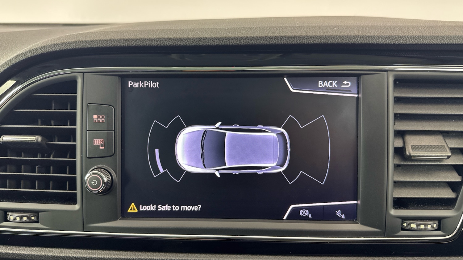 Used SEAT Leon 2019 for sale - 76142789: Photo 53