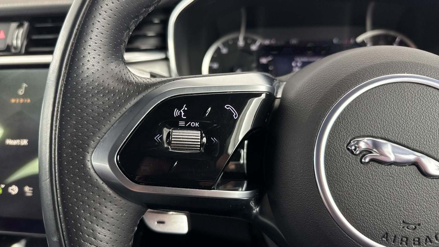 Used Jaguar F-Pace 2022 for sale - 77330809: Photo 18