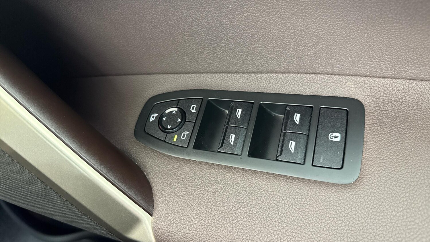 Used BMW iX 2022 for sale - 77969962: Photo 19