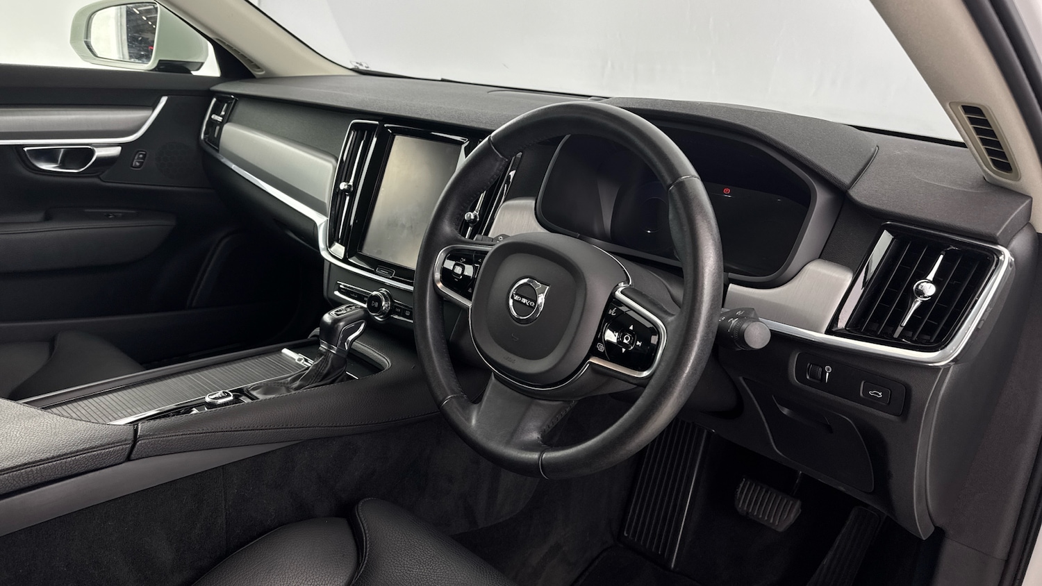 Used Volvo S90 2020 for sale - 76102639: Photo 10