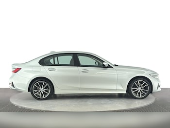 Used BMW 3 Series 2020 for sale - 79316401: Photo