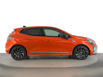 Used Renault Clio 2024 for sale - 75133656: Photo