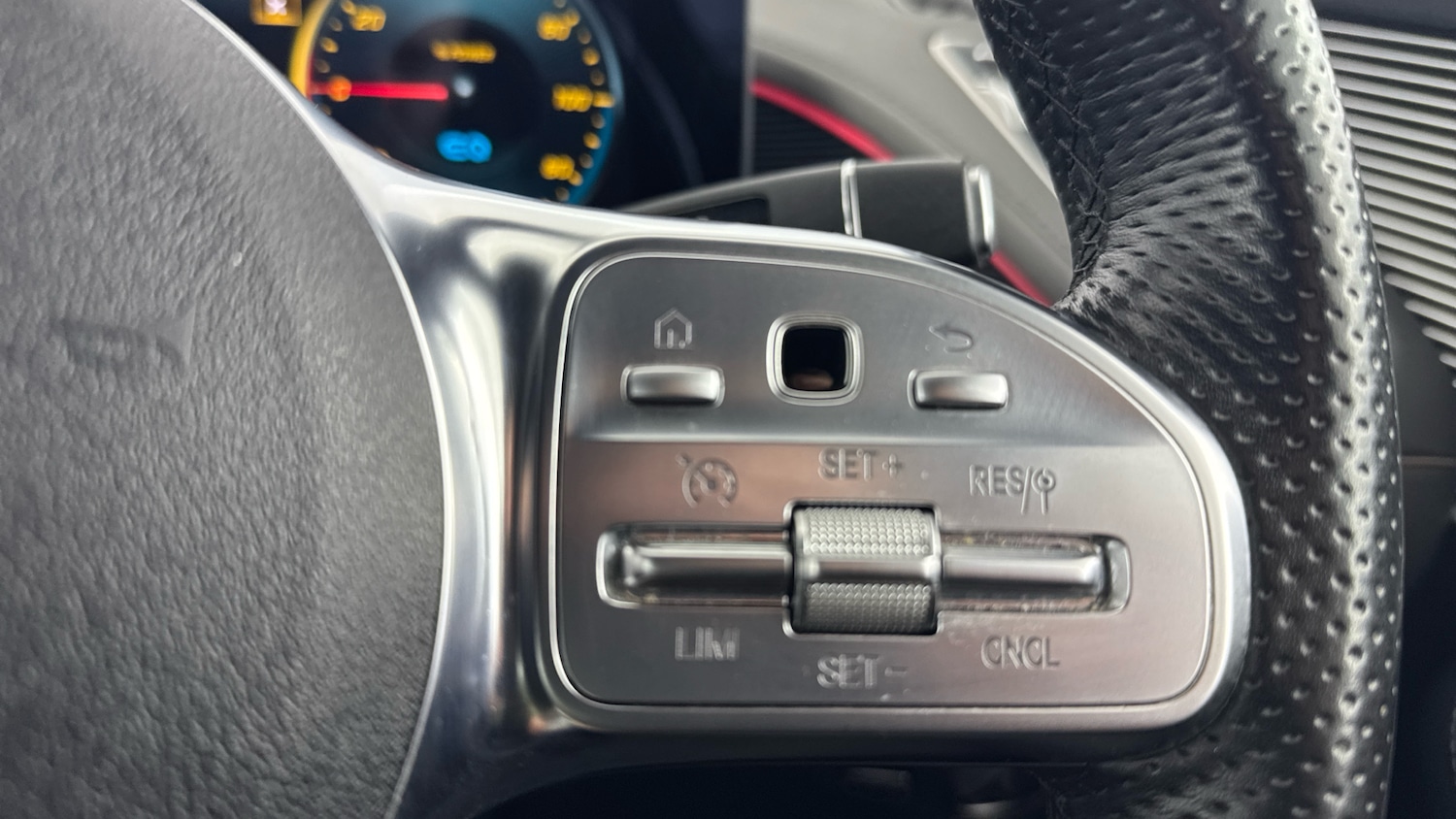 Used Mercedes-Benz EQC 2020 for sale - 76102660: Photo 21