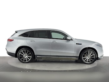 Used Mercedes-Benz EQC 2020 for sale - 76102660: Photo