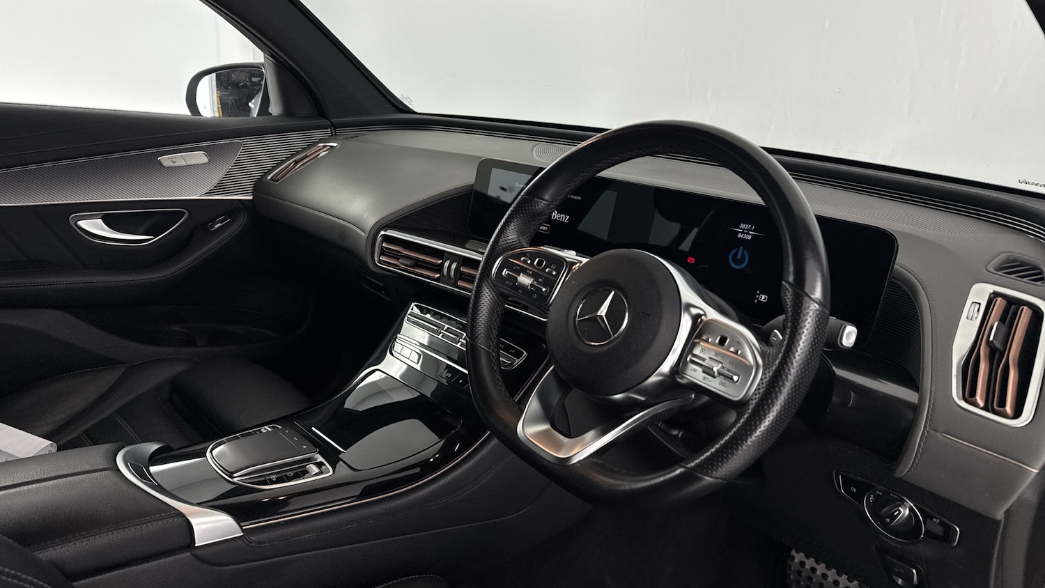 Used Mercedes-Benz EQC 2020 for sale - 76102660: Photo 9