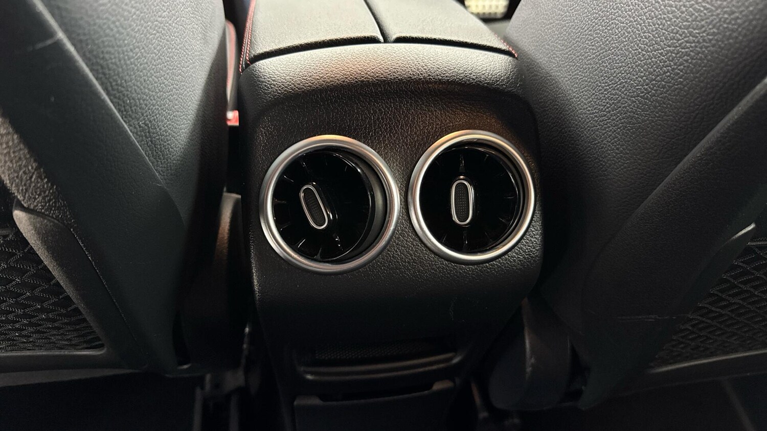 Used Mercedes-Benz GLA 2023 for sale - 78072147: Photo 16