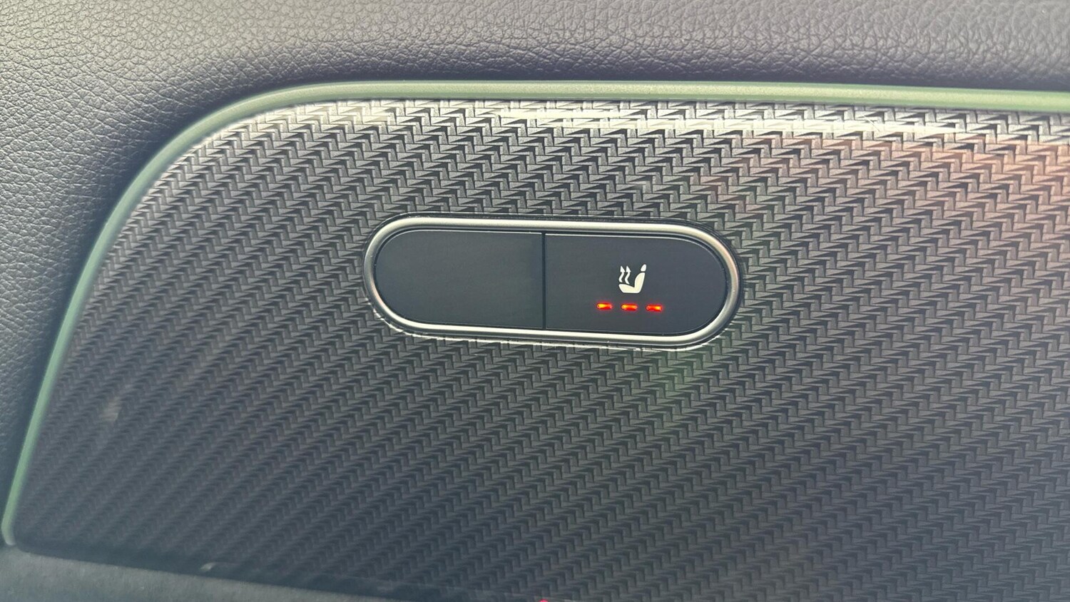 Used Mercedes-Benz GLA 2023 for sale - 78072147: Photo 33