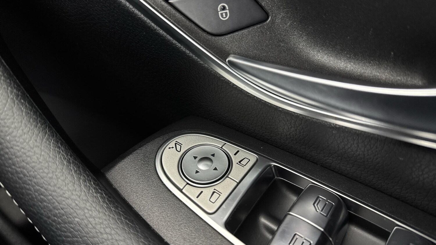 Used Mercedes-Benz E Class 2021 for sale - 78101383: Photo 41