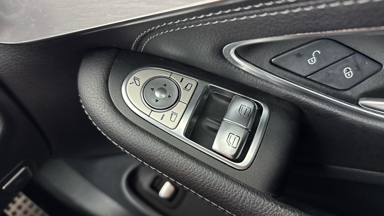 Used Mercedes-Benz C Class 2019 for sale - 77993862: Photo 23