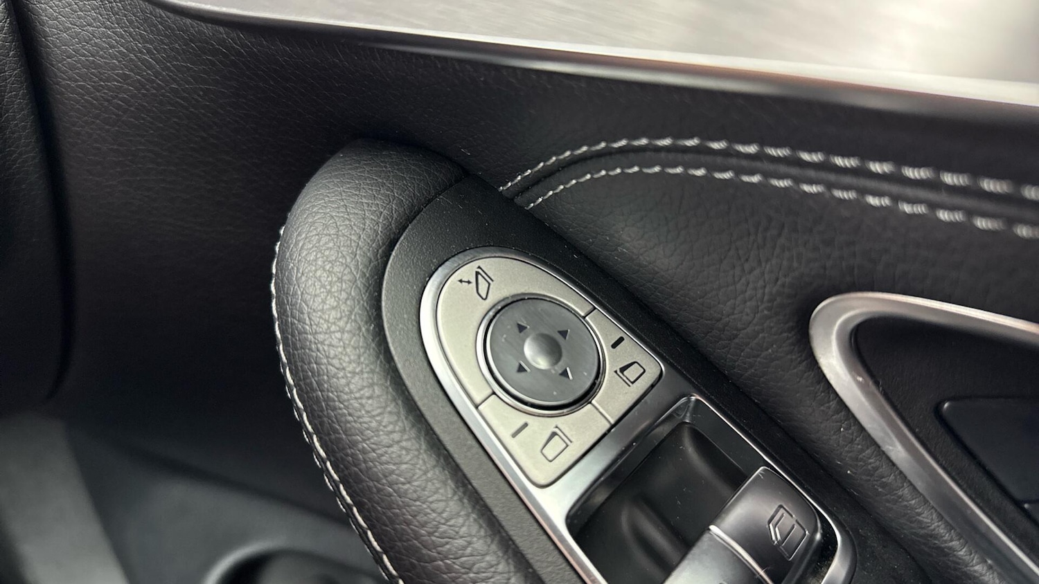 Used Mercedes-Benz C Class 2019 for sale - 77993862: Photo 29