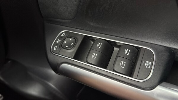 Used Mercedes-Benz GLA 2023 for sale - 75620762: Photo 60