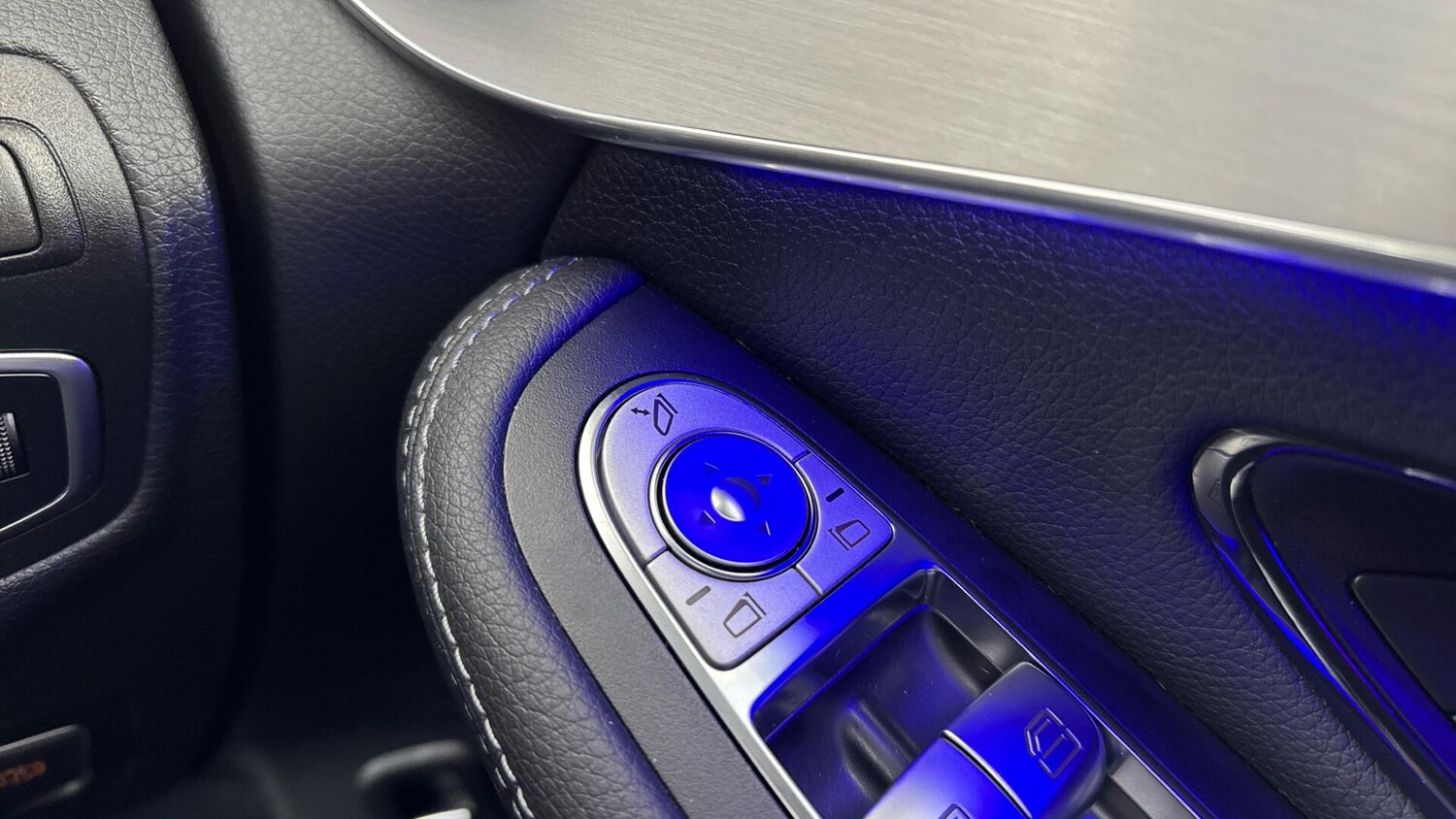 Used Mercedes-Benz GLC 2021 for sale - 77969970: Photo 26