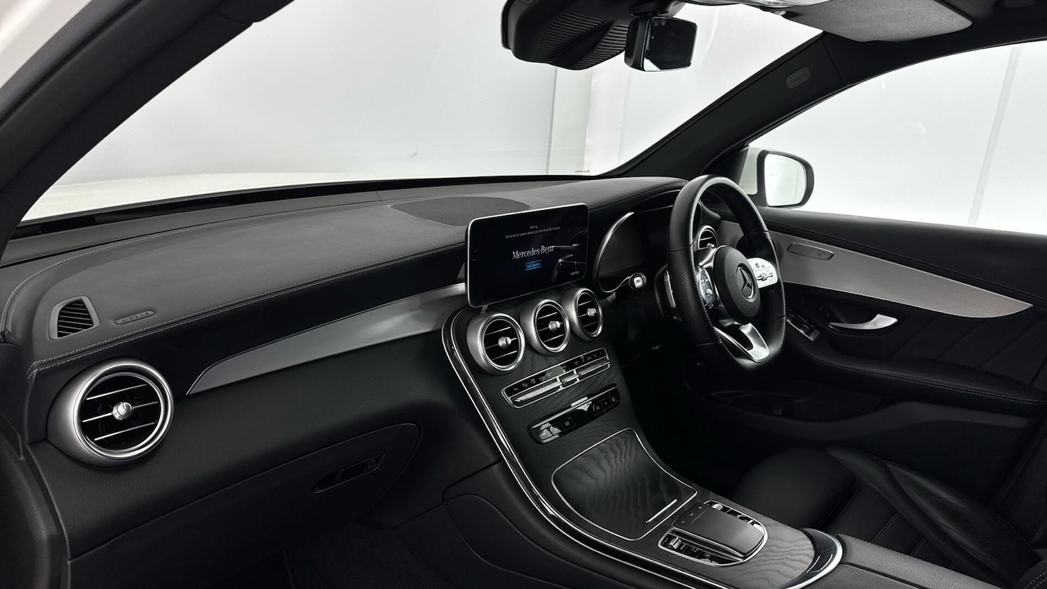 Used Mercedes-Benz GLC 2021 for sale - 77969970: Photo 9