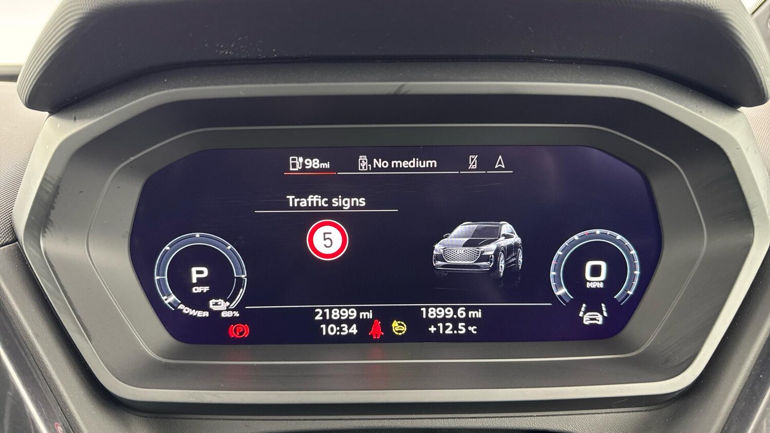 Used Audi Q4 e-tron 2023 for sale - 78148204: Photo 13