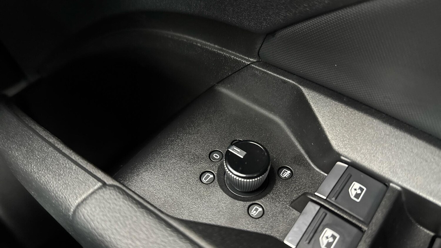 Used Audi Q4 e-tron 2023 for sale - 78148204: Photo 32